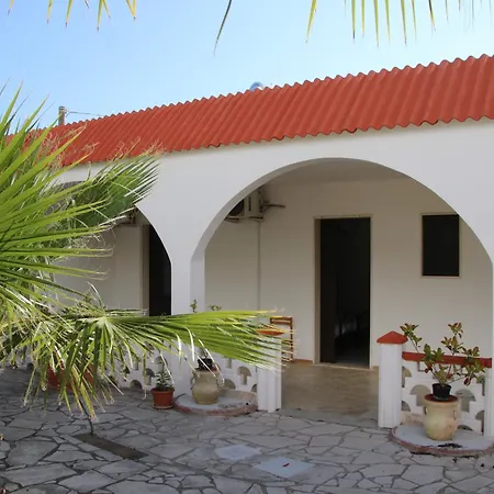 Apartment Elisa, Baia Verde - Only Teeneger *